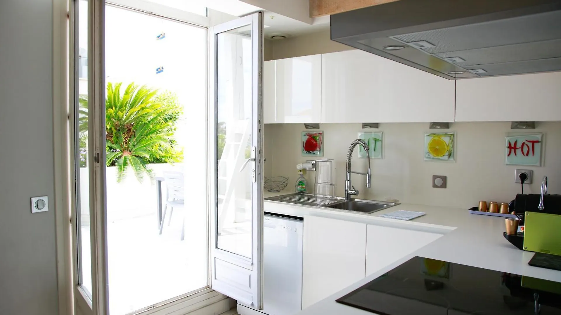Apartment Duplex En Rooftop Vue Mer A La Salis Antibes