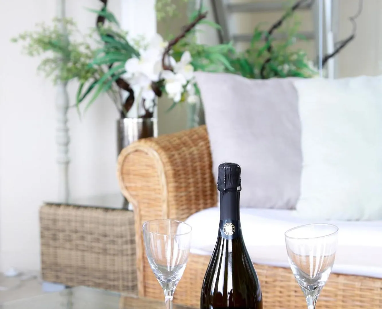 Duplex En Rooftop Vue Mer A La Salis Antibes 0*,  France